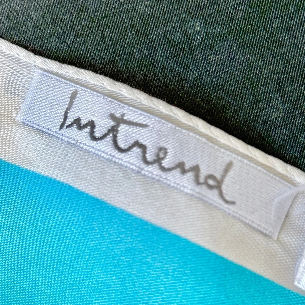 Intrend chic scarf
